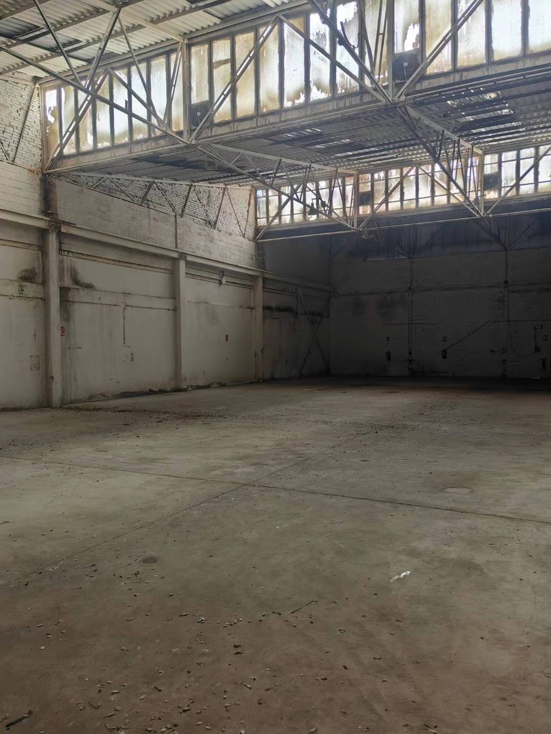 Nave industrial en alquiler en Pinto (4)