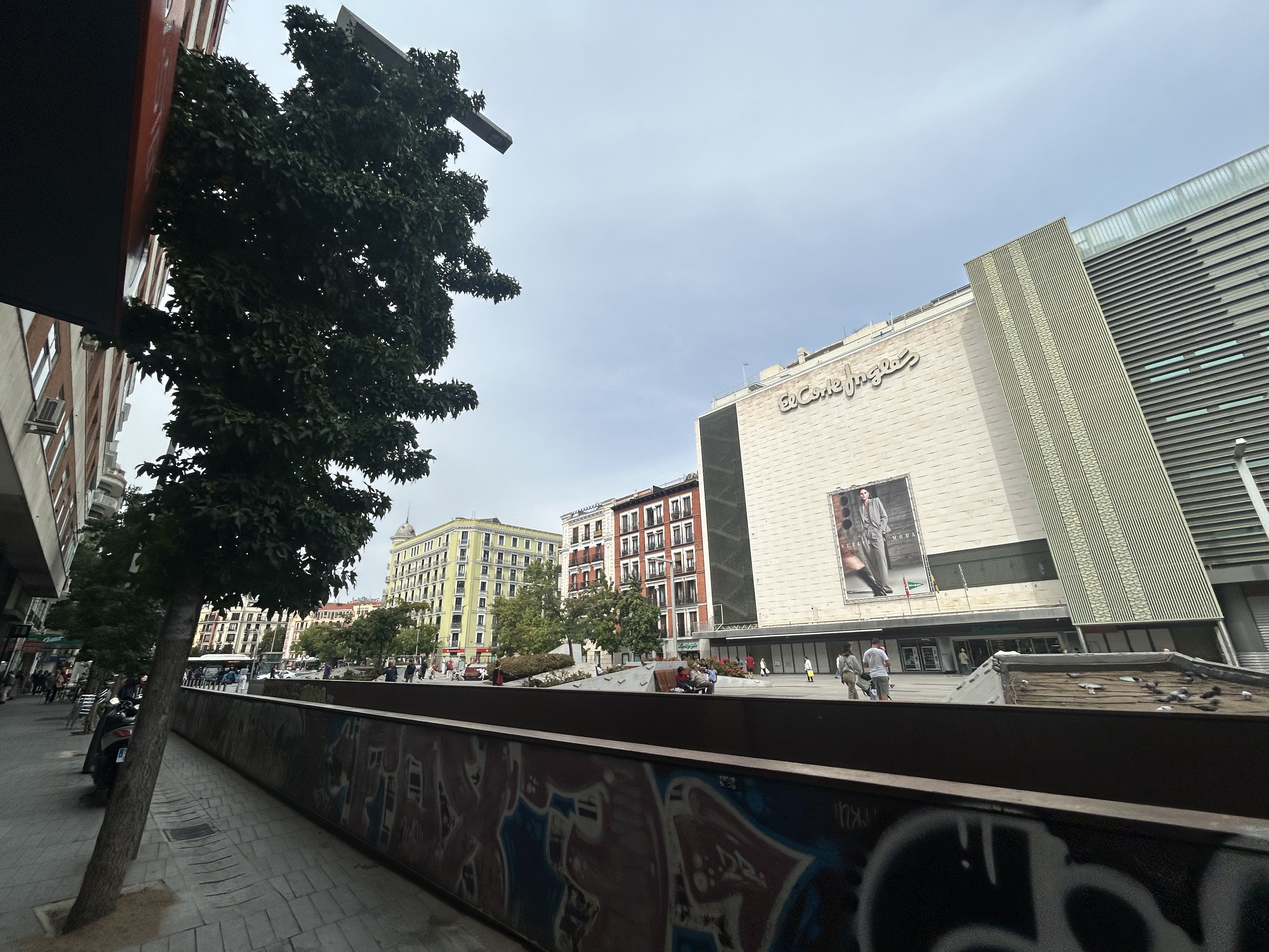 Local comercial en alquiler en Madrid (3)